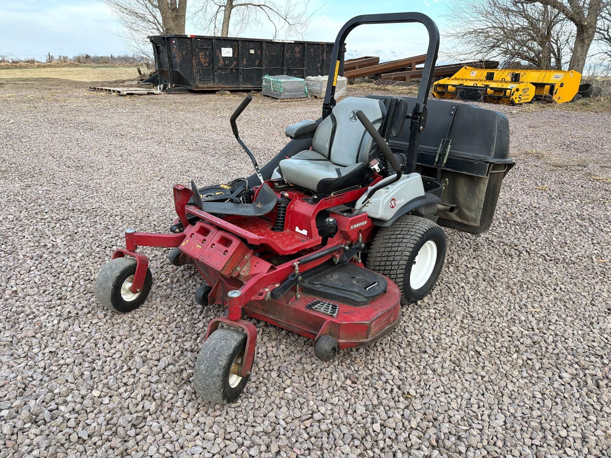 Exmark X Series Equipment Image0