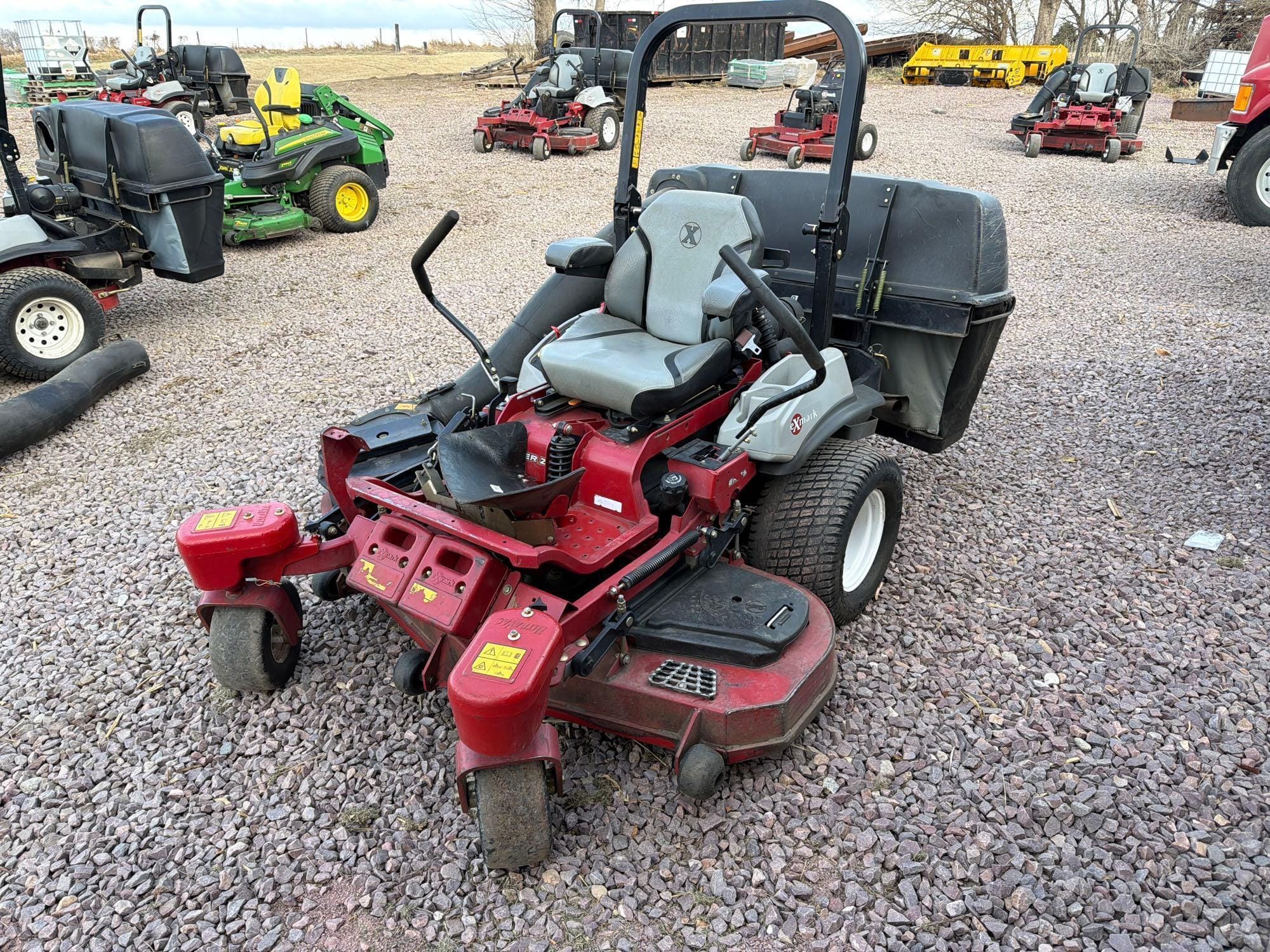 Exmark X Series Equipment Image0