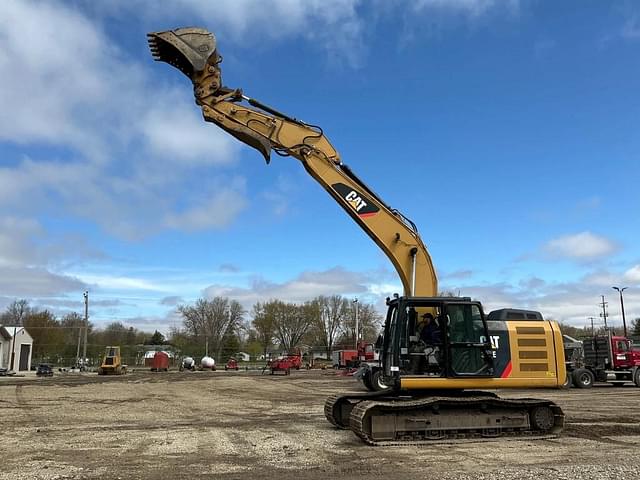 Image of Caterpillar 320E equipment image 4