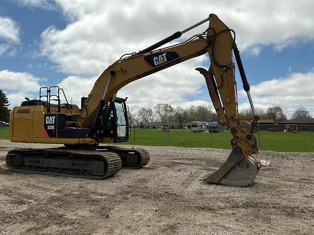 Image of Caterpillar 320E equipment image 1