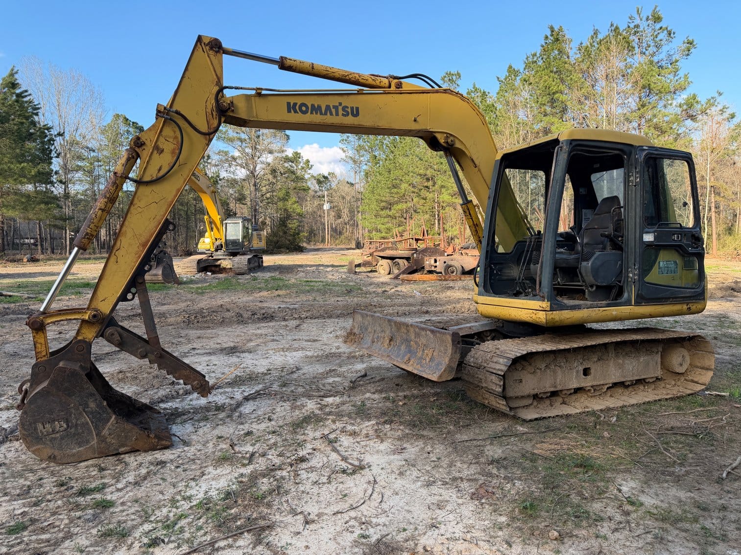 Komatsu PC60 Equipment Image0