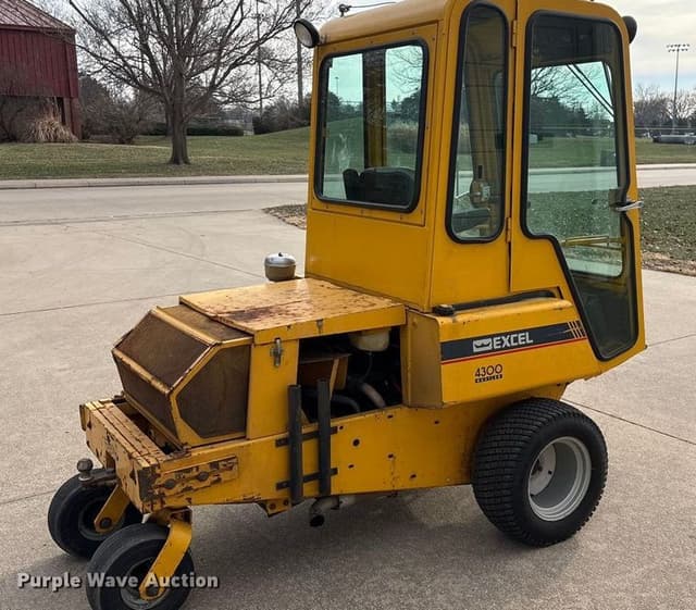 Image of Excel Hustler 4300 equipment image 4