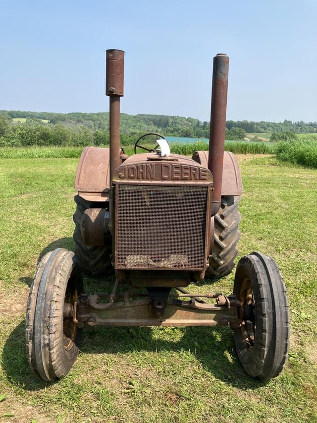Image of John Deere D equipment image 1