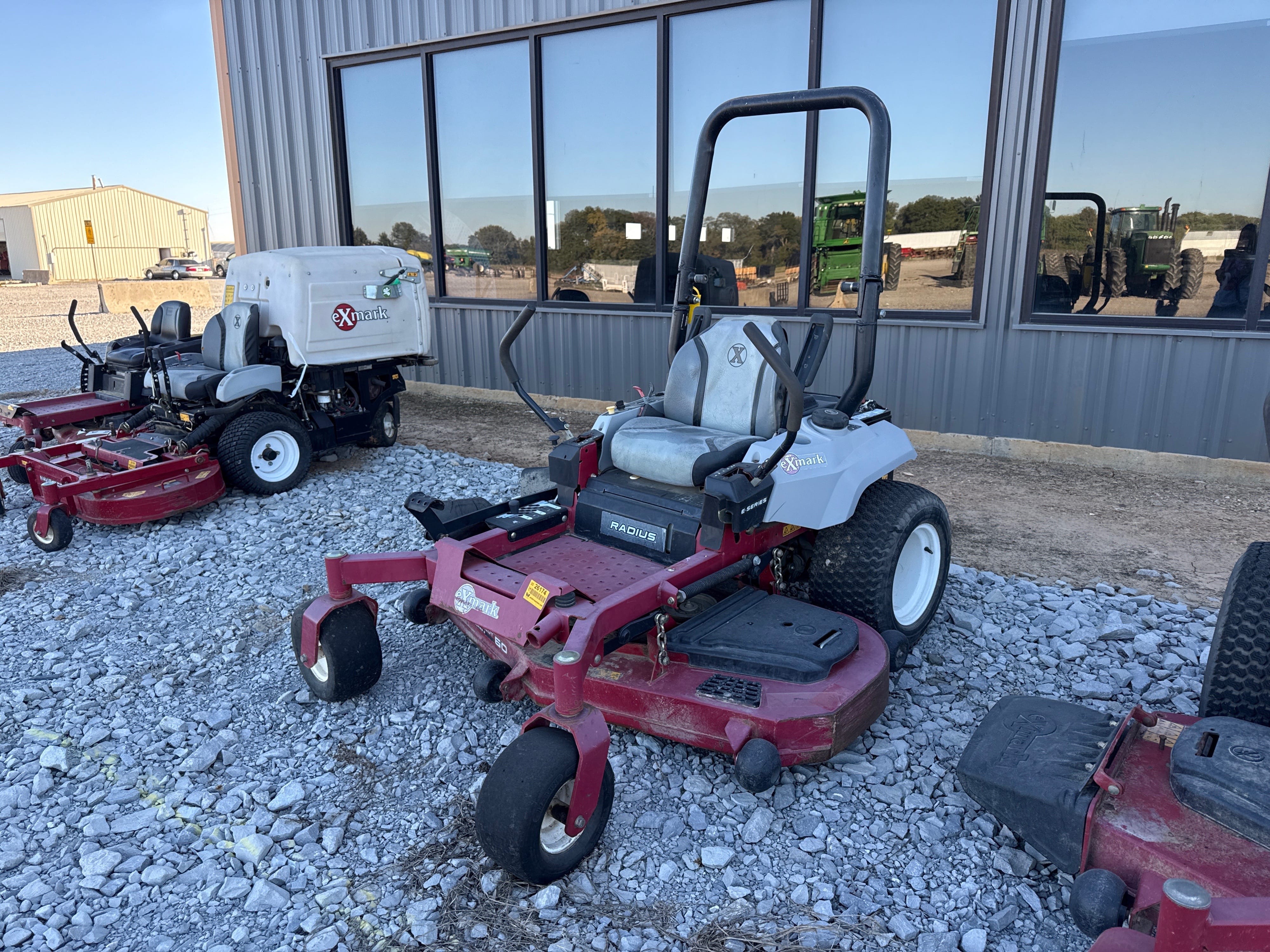 Exmark Radius Equipment Image0