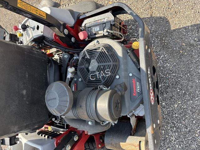 Image of Exmark Lazer Z equipment image 2