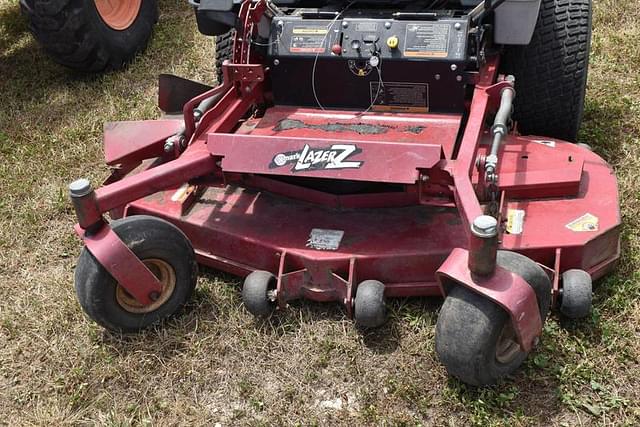 Image of Exmark Lazer Z equipment image 3