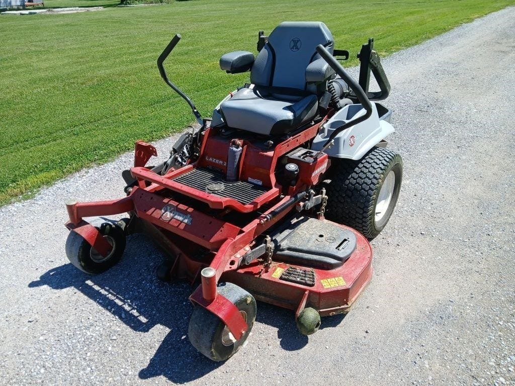 Exmark Lazer Z Equipment Image0