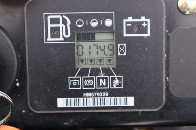 Image of Exmark Lazer Z equipment image 4