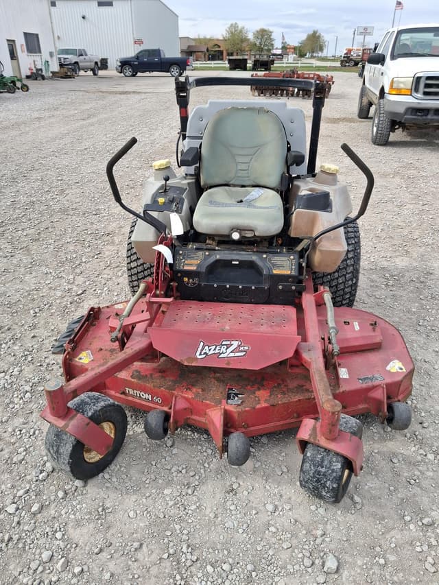 Image of Exmark Lazer Z equipment image 4