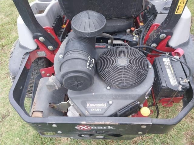 Image of Exmark Lazer Z equipment image 4