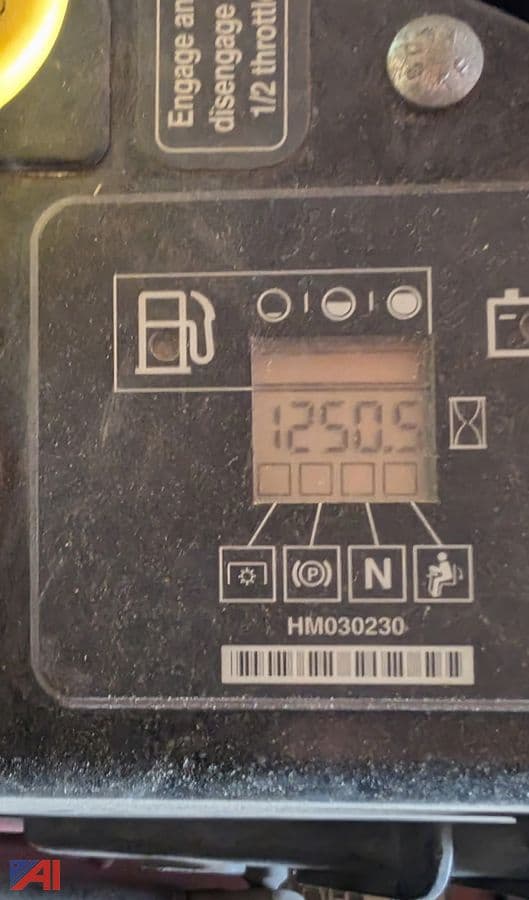 Image of Exmark Lazer Z X-Series equipment image 2