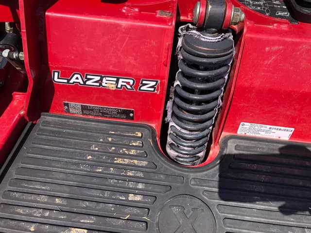 Image of Exmark Lazer Z equipment image 4