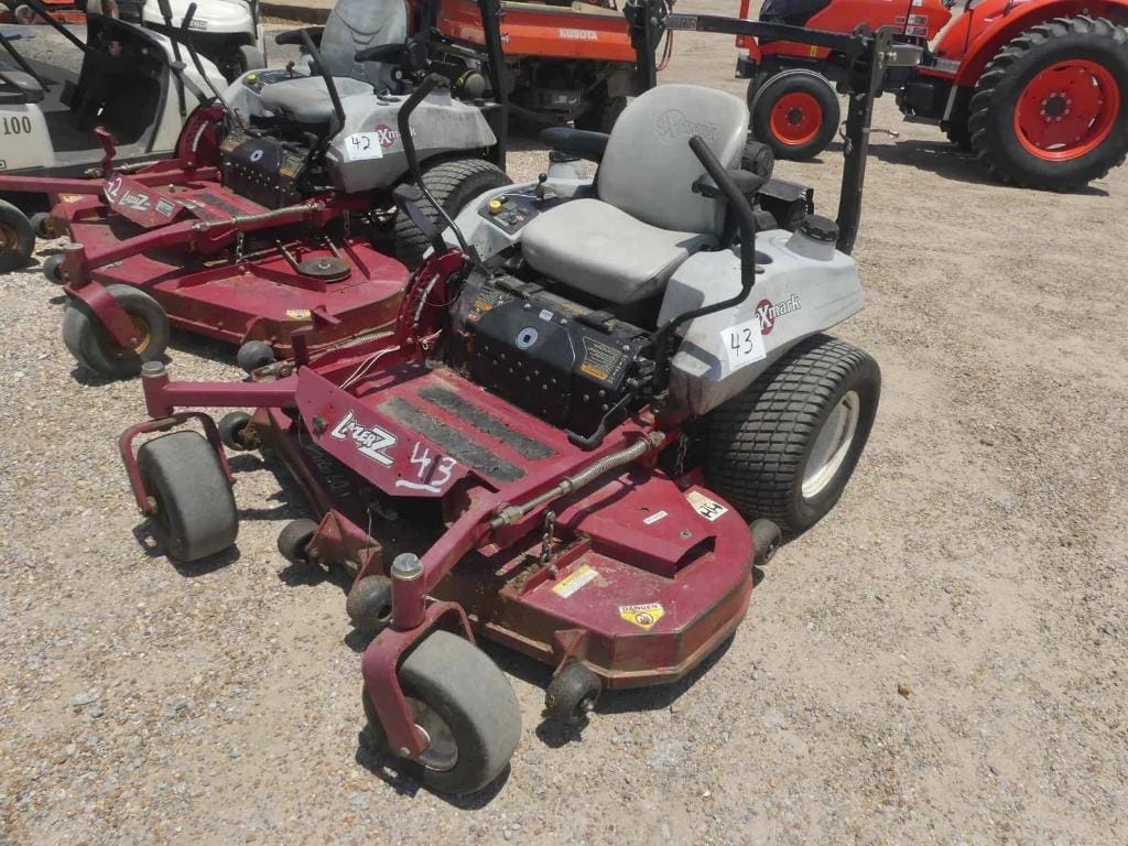 Exmark Lazer Z Equipment Image0