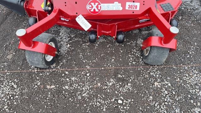 Image of Exmark Lazer Z equipment image 3
