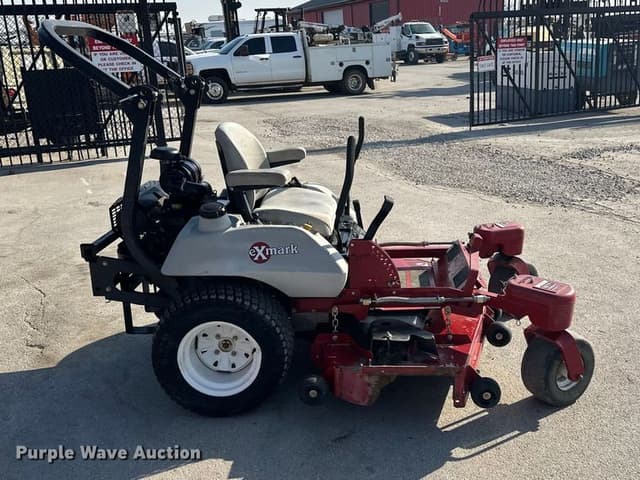 Image of Exmark Lazer Z equipment image 3