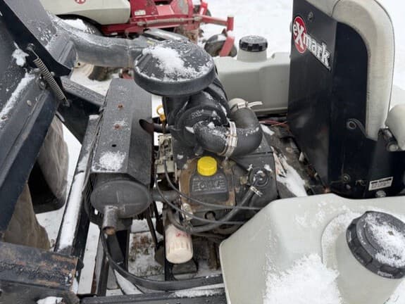 Image of Exmark LZ27KC604 equipment image 2