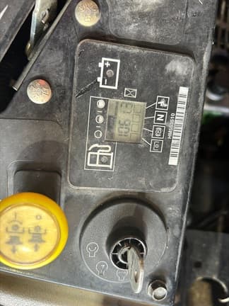 Image of Exmark LZE801CKA equipment image 2