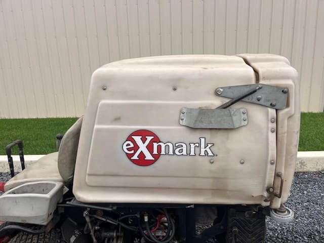 Image of Exmark Navigator equipment image 2