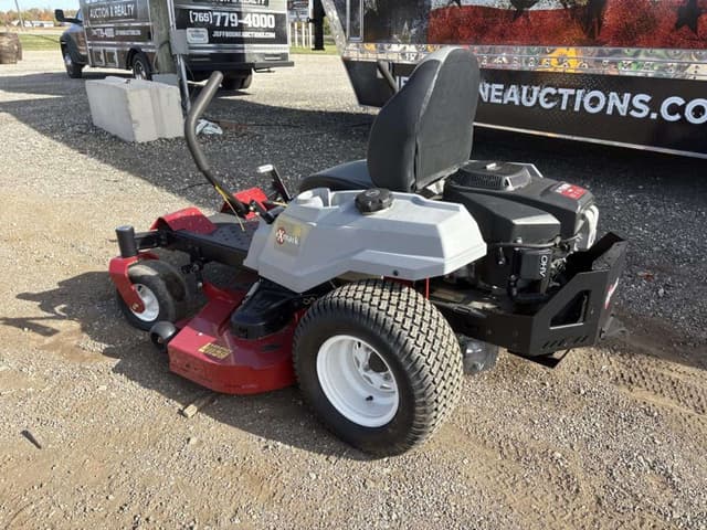 Image of Exmark S-series equipment image 1