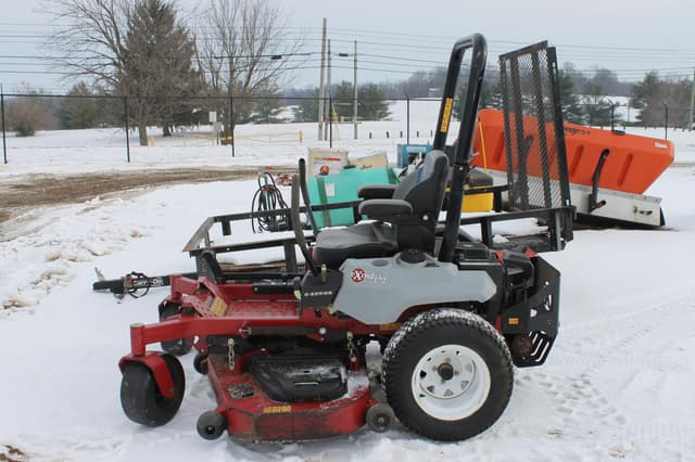 Image of Exmark Radius E-Series equipment image 3