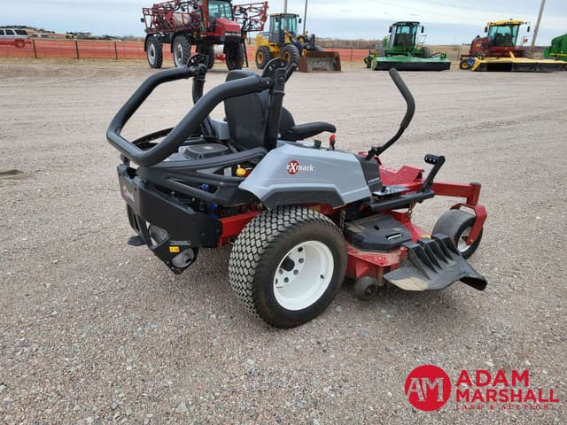 Image of Exmark Radius E-Series equipment image 2