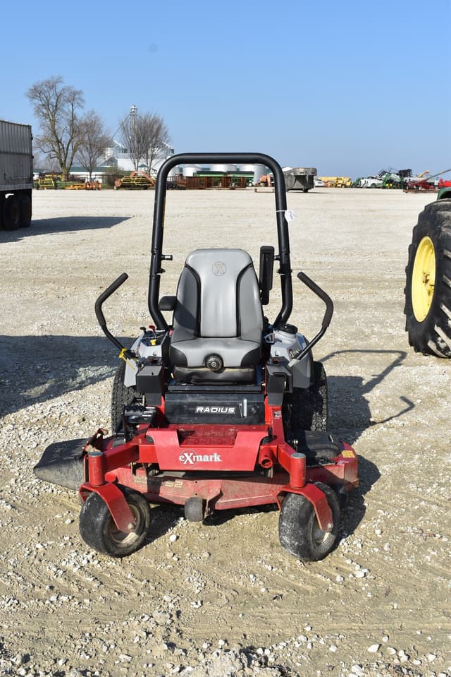 Image of Exmark Radius equipment image 1
