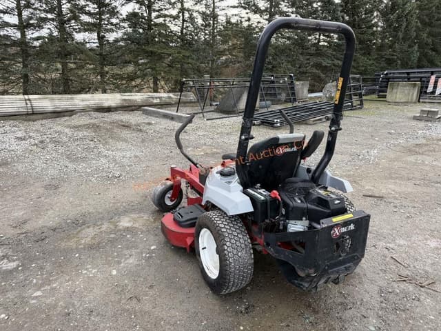 Image of Exmark Radius equipment image 4