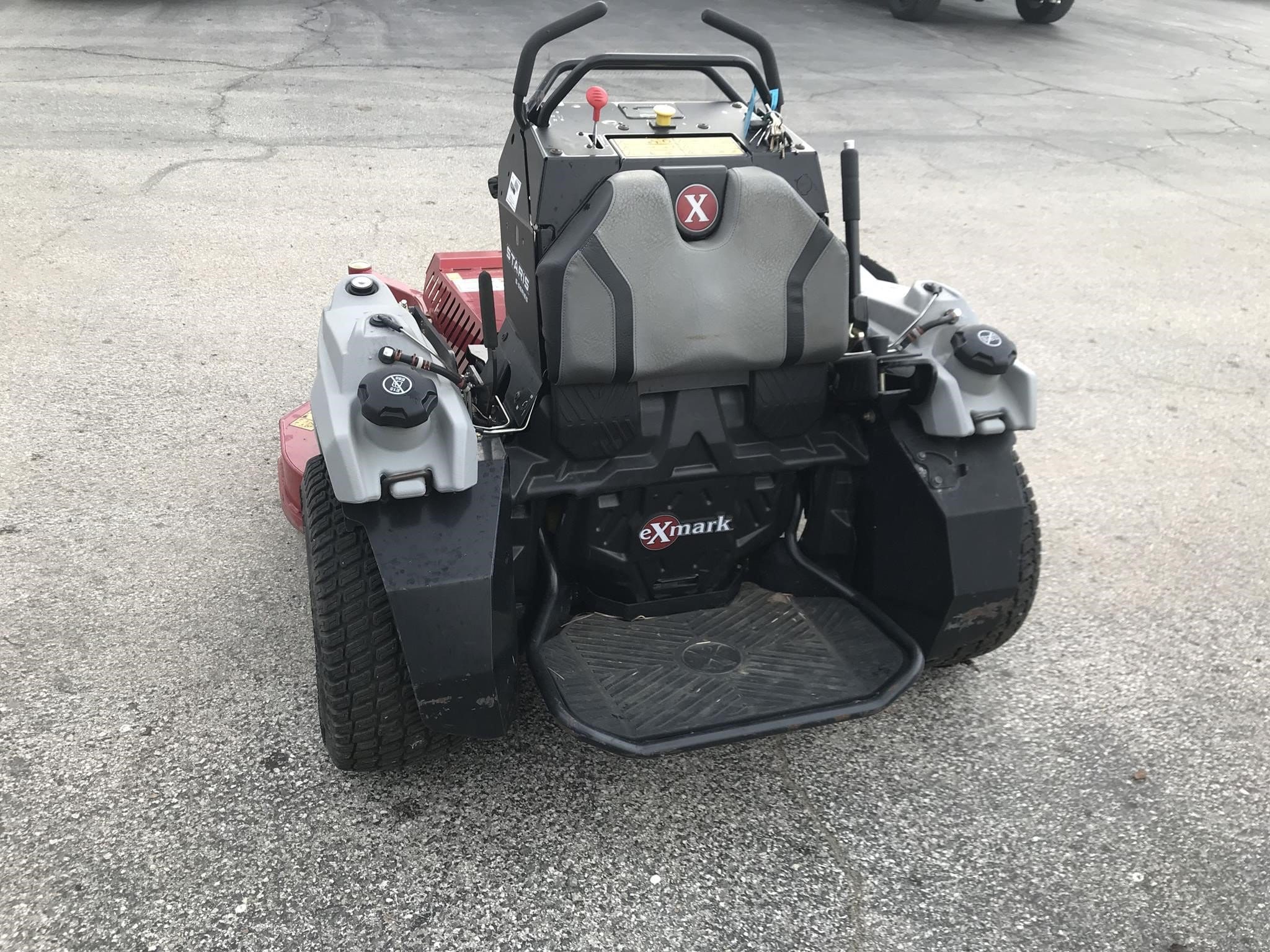 2019 Exmark Staris Equipment Image0