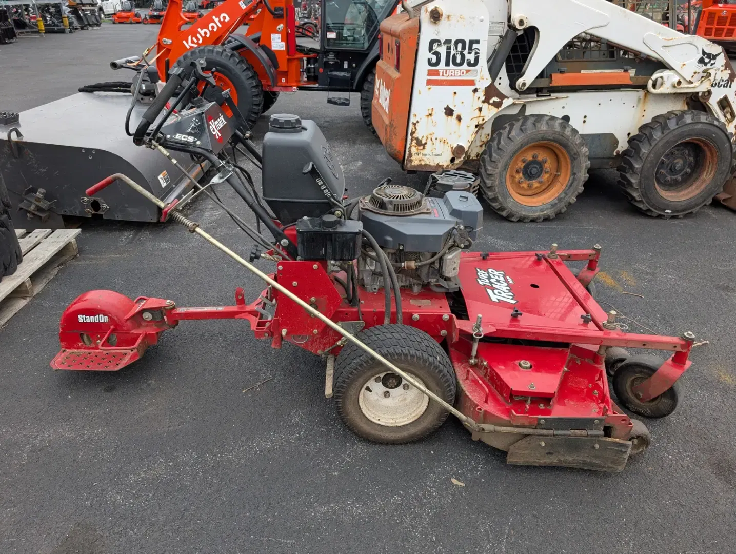 Exmark THP17KA483 Equipment Image0