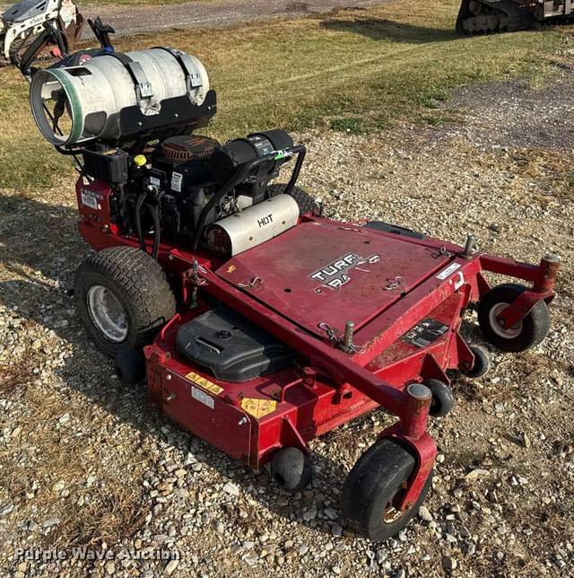 Image of Exmark Turf Tracer equipment image 2