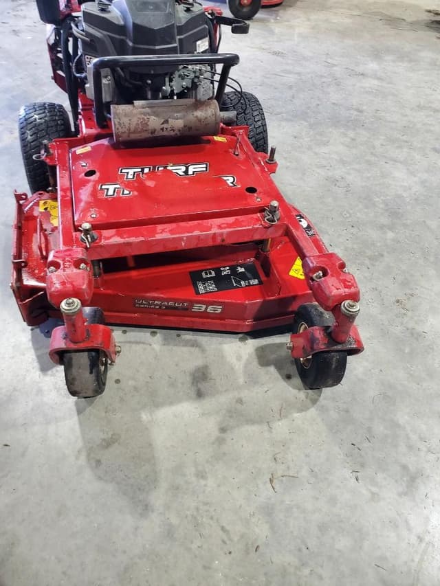 Image of Exmark Turf Tracer equipment image 1