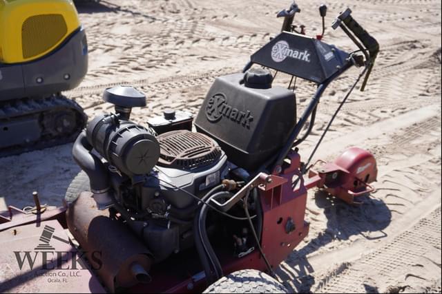 Image of Exmark Turf Tracer equipment image 3