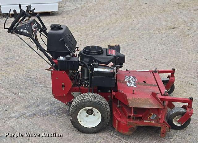 Image of Exmark Turf Tracer equipment image 3