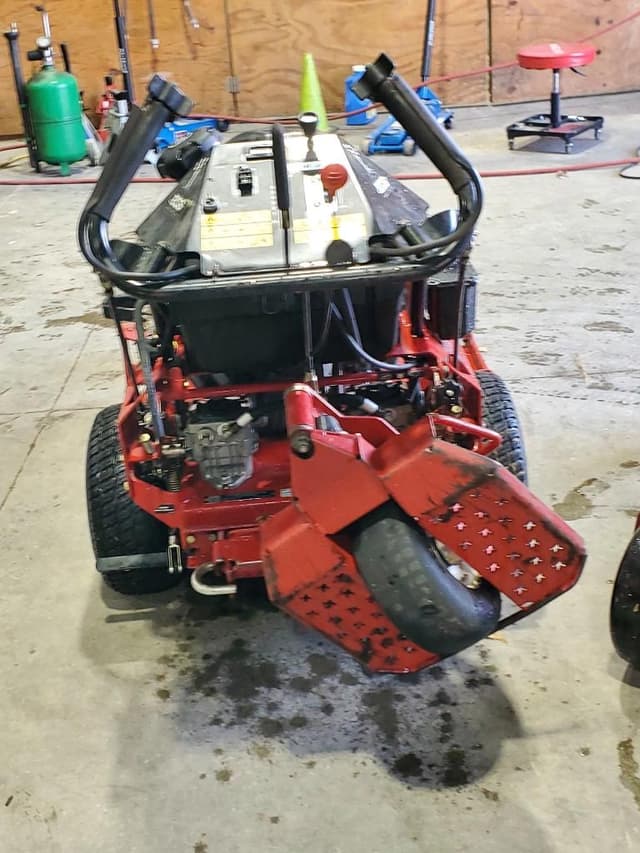 Image of Exmark Turf Tracer equipment image 4