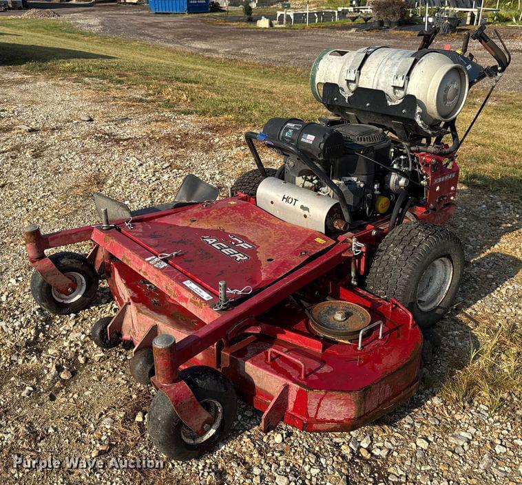Image of Exmark Turf Tracer Primary image