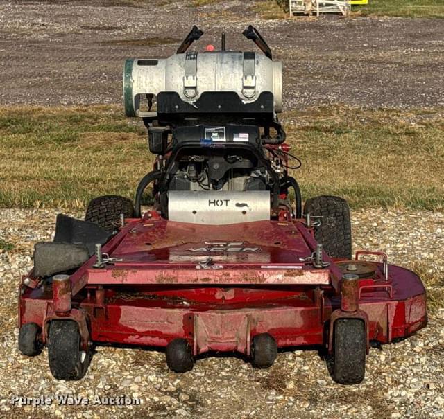 Image of Exmark Turf Tracer equipment image 1