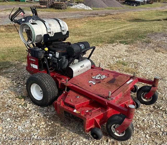 Image of Exmark Turf Tracer equipment image 2