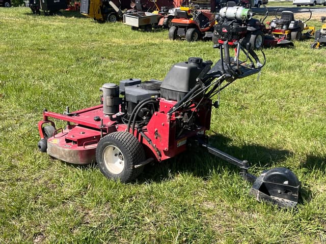 Image of Exmark Turf Tracer equipment image 2