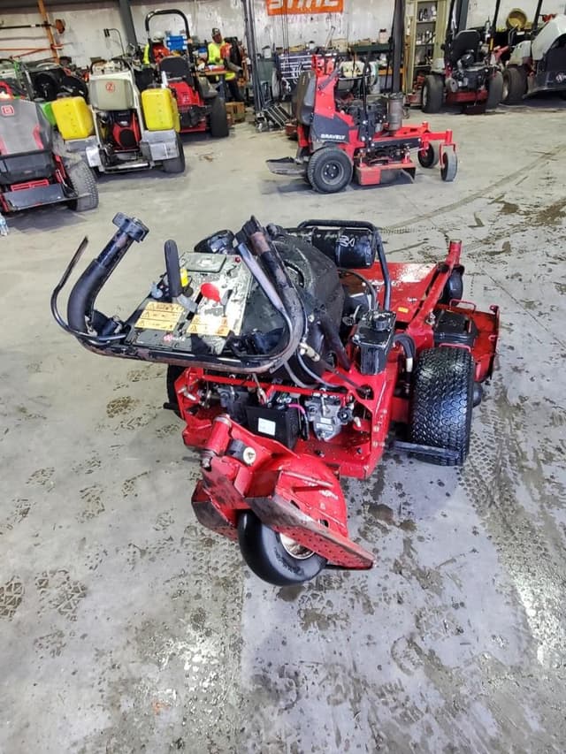 Image of Exmark Turf Tracer equipment image 3