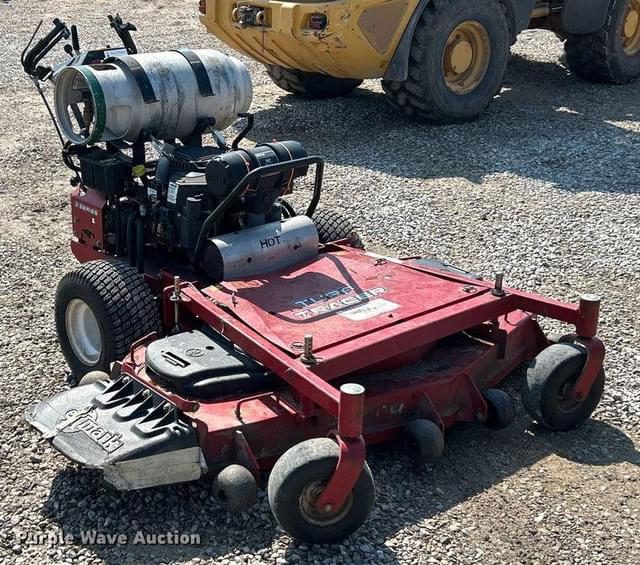 Image of Exmark Turf Tracer equipment image 2