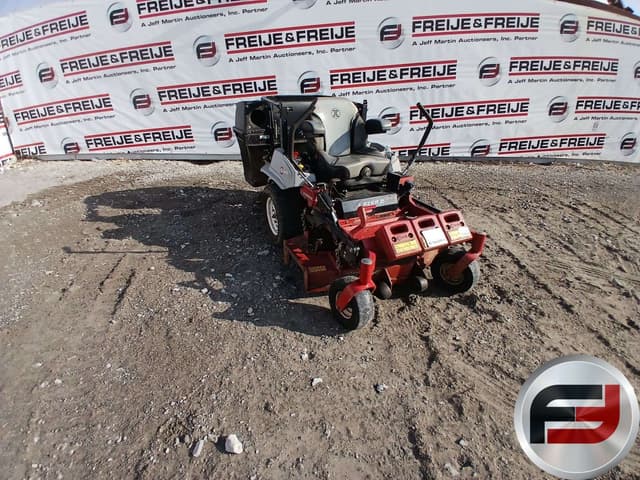 Image of Exmark Zero Turn equipment image 2