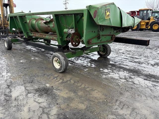 Image of E-Z Trail 680 equipment image 3