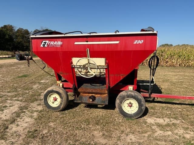 Image of E-Z Trail 230 equipment image 2