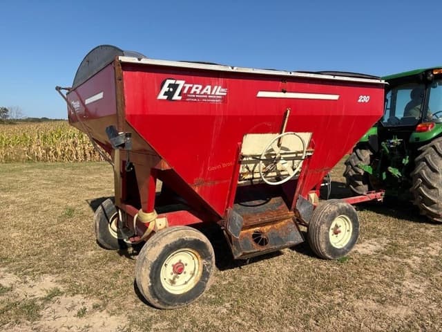 Image of E-Z Trail 230 equipment image 3