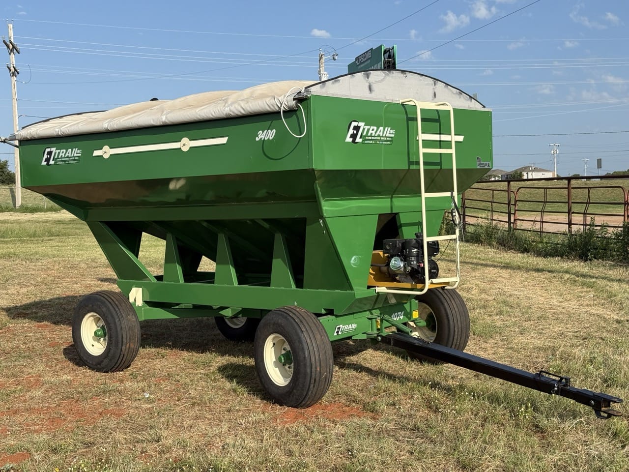 E-Z Trail 3400 Equipment Image0