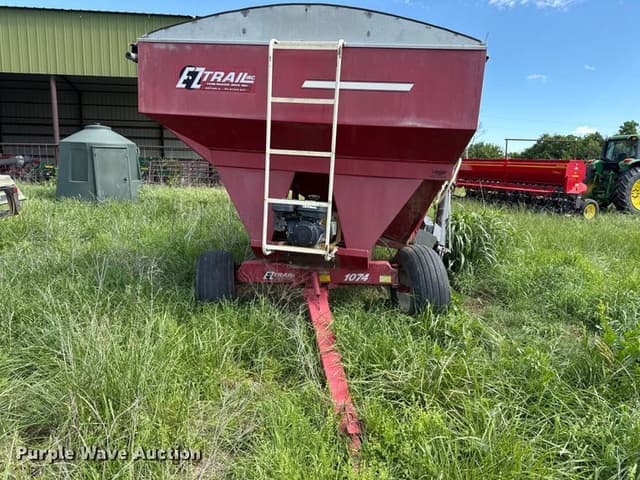 Image of E-Z Trail 3400 equipment image 1
