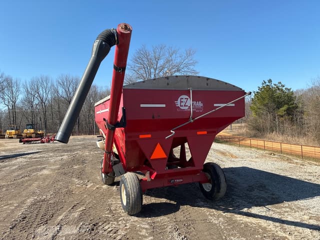 Image of E-Z Trail 3400 equipment image 4