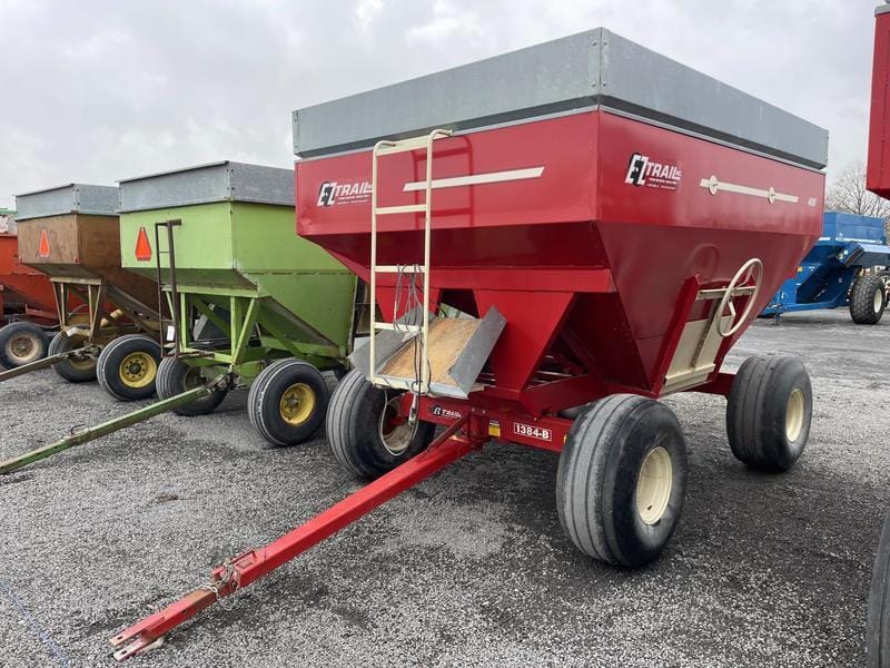 E-Z Trail 400 Equipment Image0