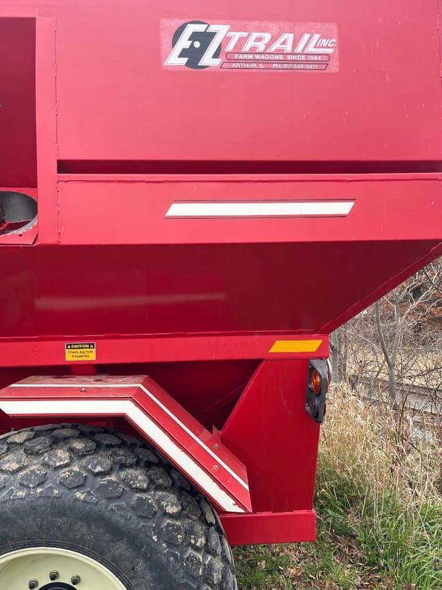 Image of E-Z Trail 510 equipment image 3