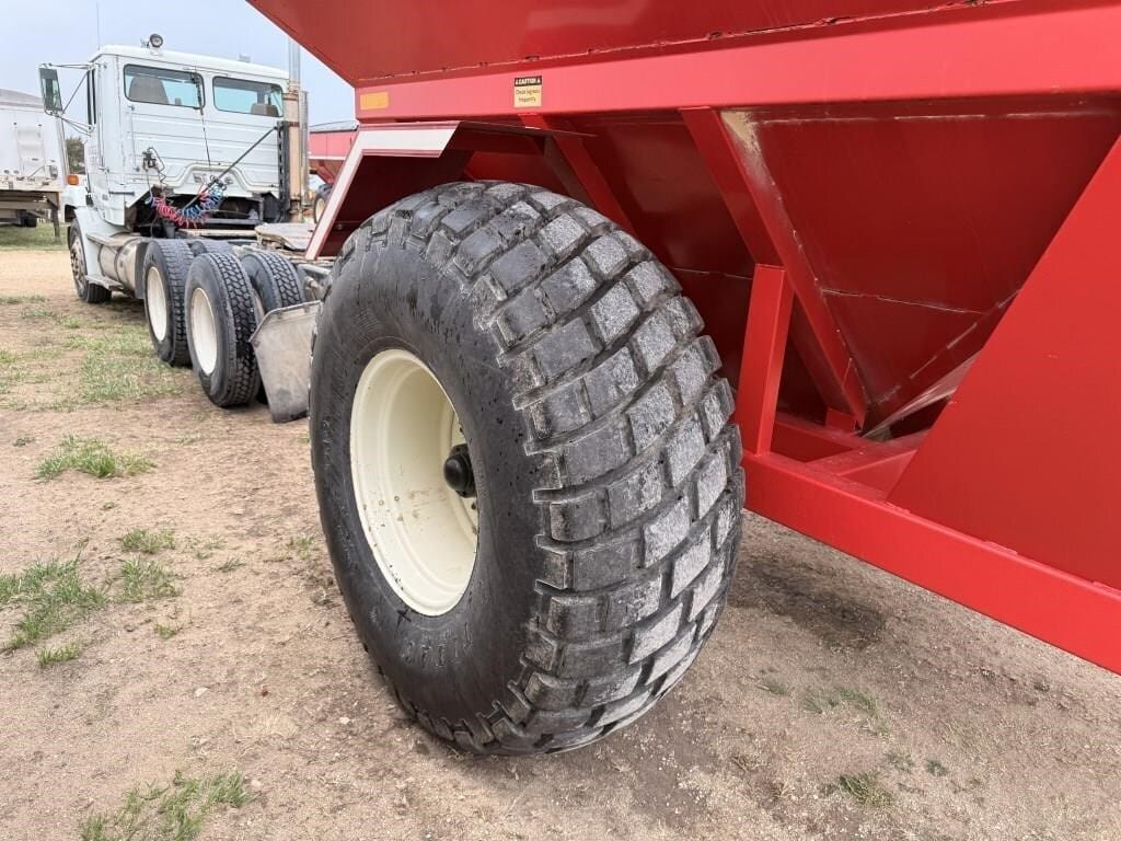 E-Z Trail 510 Equipment Image0